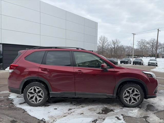 Certified 2023 Subaru Forester Premium image 2