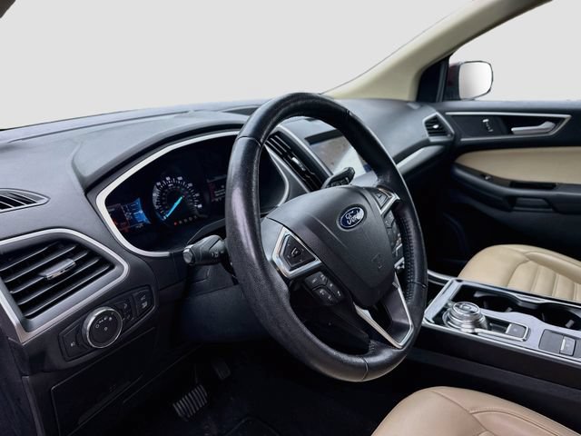 Used 2020 Ford Edge SEL w/ Convenience Package AWD/4WD image 9