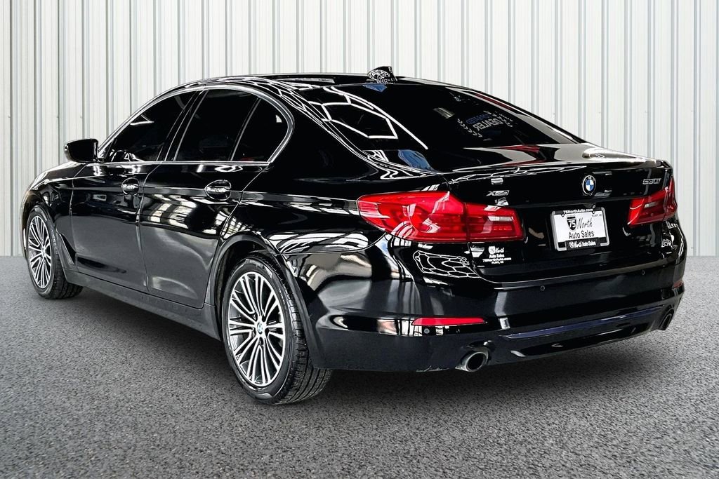 Used 2018 BMW 530i xDrive AWD/4WD image 4