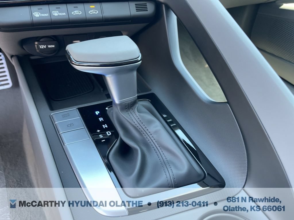 Used 2025 Hyundai Elantra Sport FWD image 9