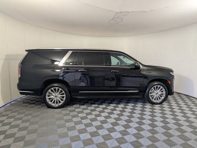 Used 2023 Cadillac Escalade ESV Premium Luxury AWD/4WD image 11