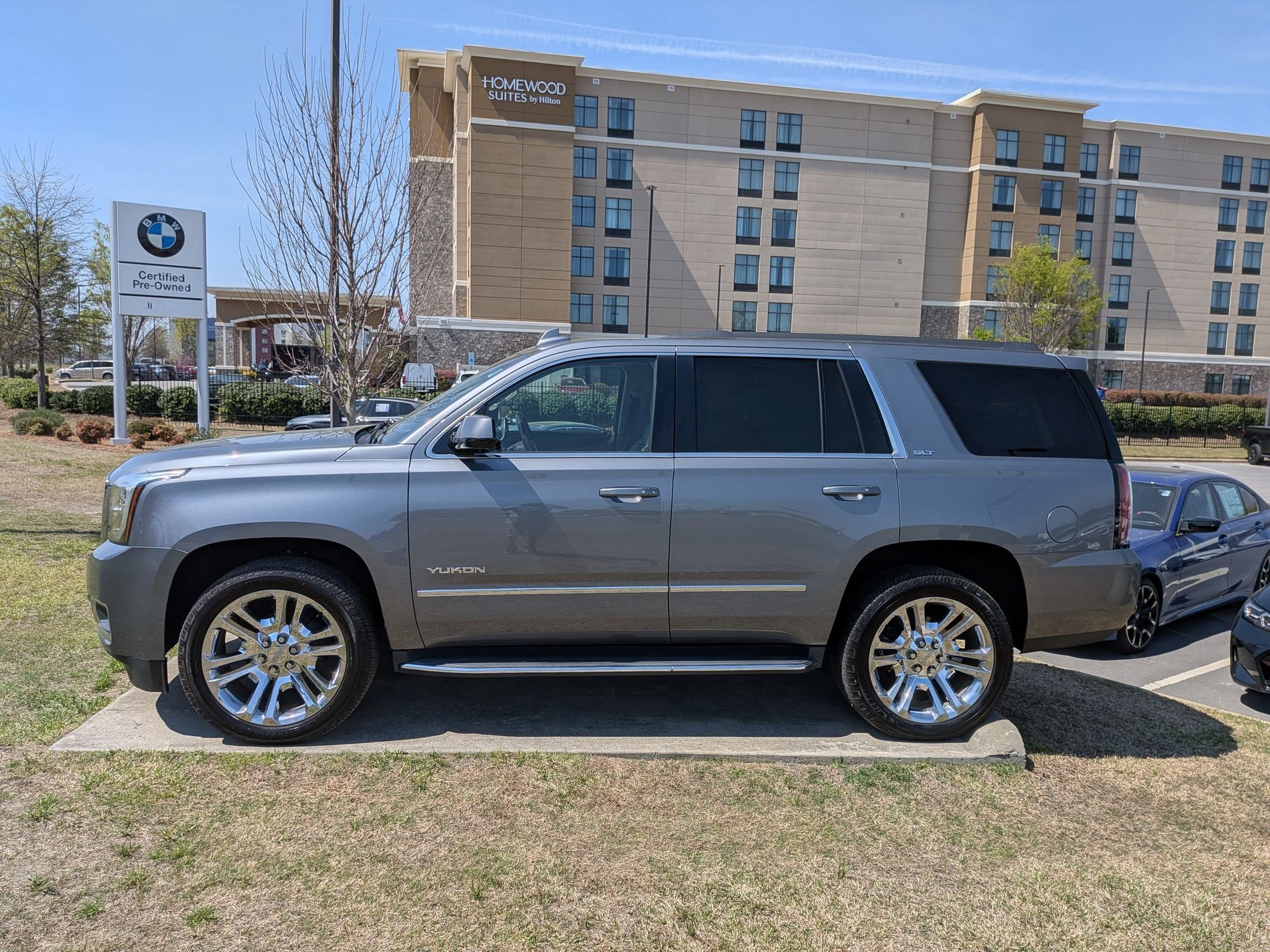 Used 2019 GMC Yukon SLT w/ Premium Edition image 6