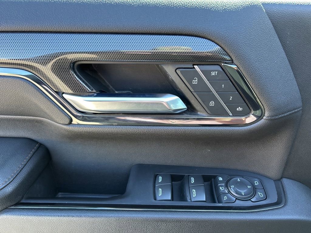 Used 2024 GMC Sierra 2500 AT4 w/ AT4 Premium Plus Package image 18