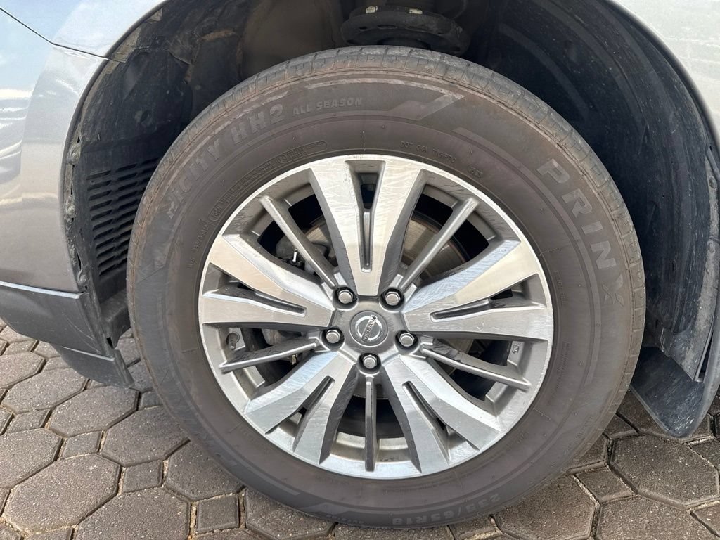 Used 2019 Nissan Pathfinder S AWD/4WD image 11