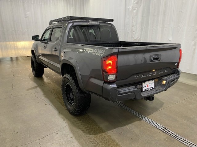 Used 2018 Toyota Tacoma TRD Sport w/ Technology Package image 6