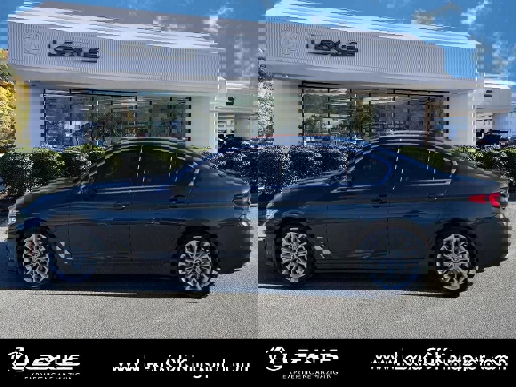 Used 2021 BMW 530i xDrive w/ Premium Package video 2