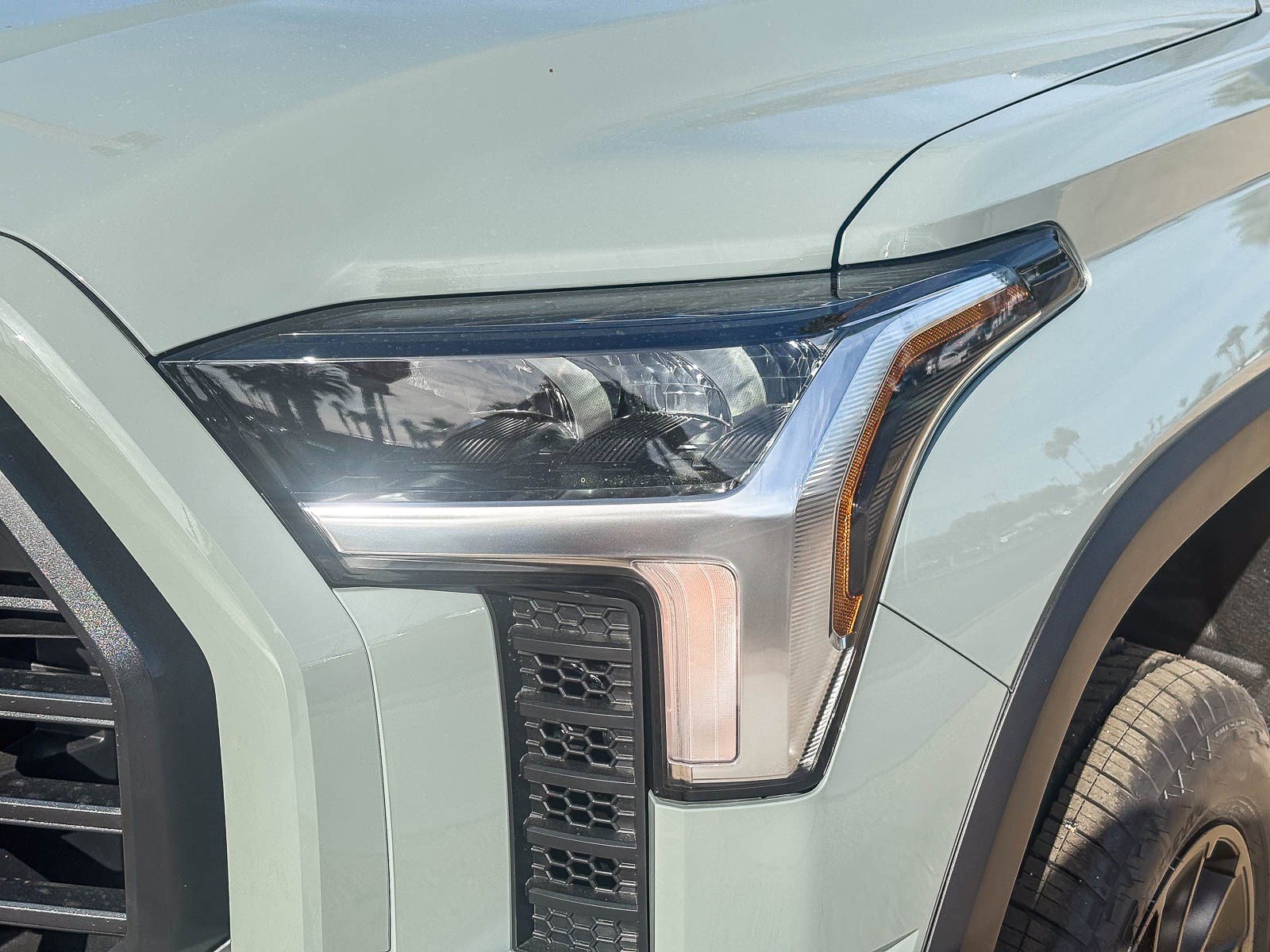 New 2026 Toyota Tundra Limited AWD/4WD image 9