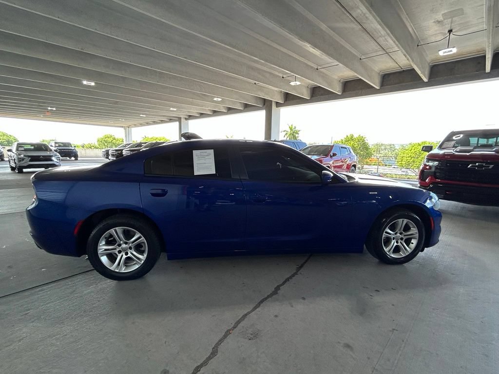 Used 2022 Dodge Charger SXT RWD image 6