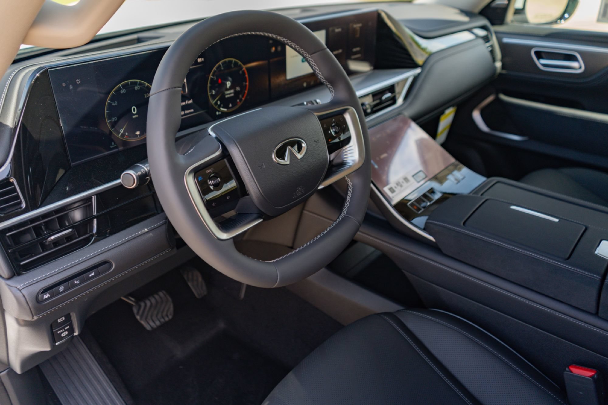 New 2027 INFINITI QX80 Luxe RWD image 8