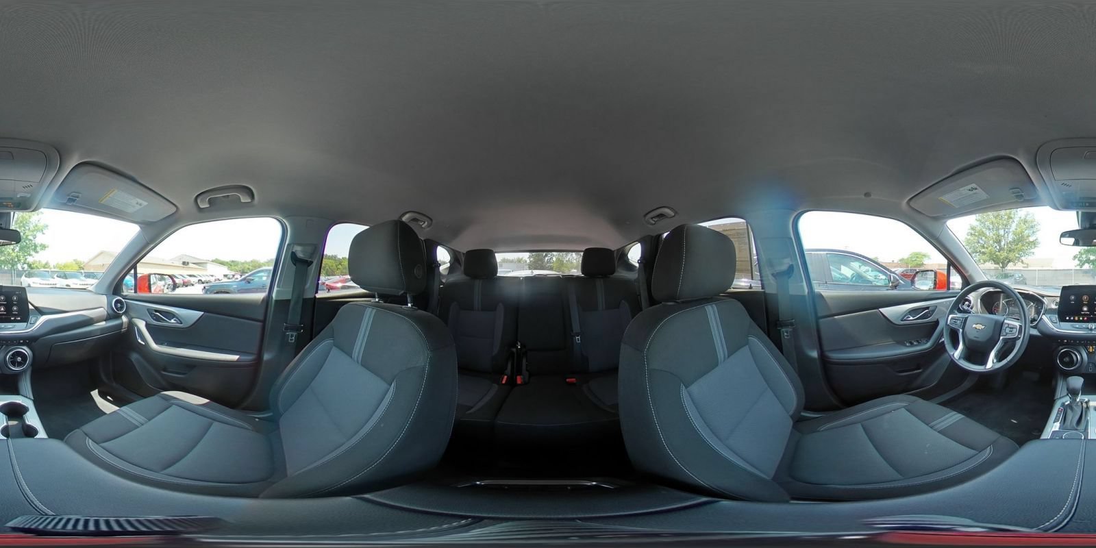 Used 2025 Chevrolet Blazer LT FWD image 44