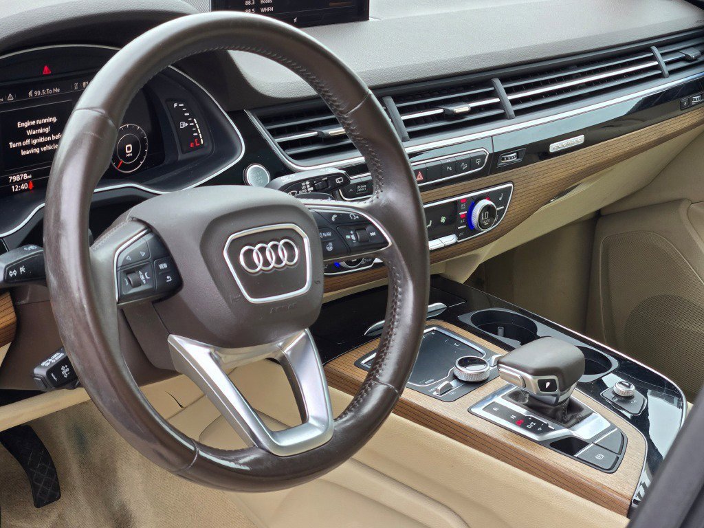 Used 2017 Audi Q7 3.0T Premium Plus w/ Premium Plus Package image 24