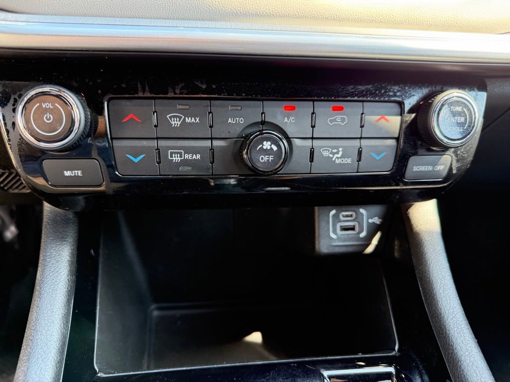 Certified 2025 Jeep Compass Limited AWD/4WD image 26