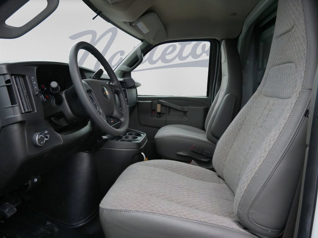 New 2025 Chevrolet Express 3500 w/ Power Convenience Package RWD image 9