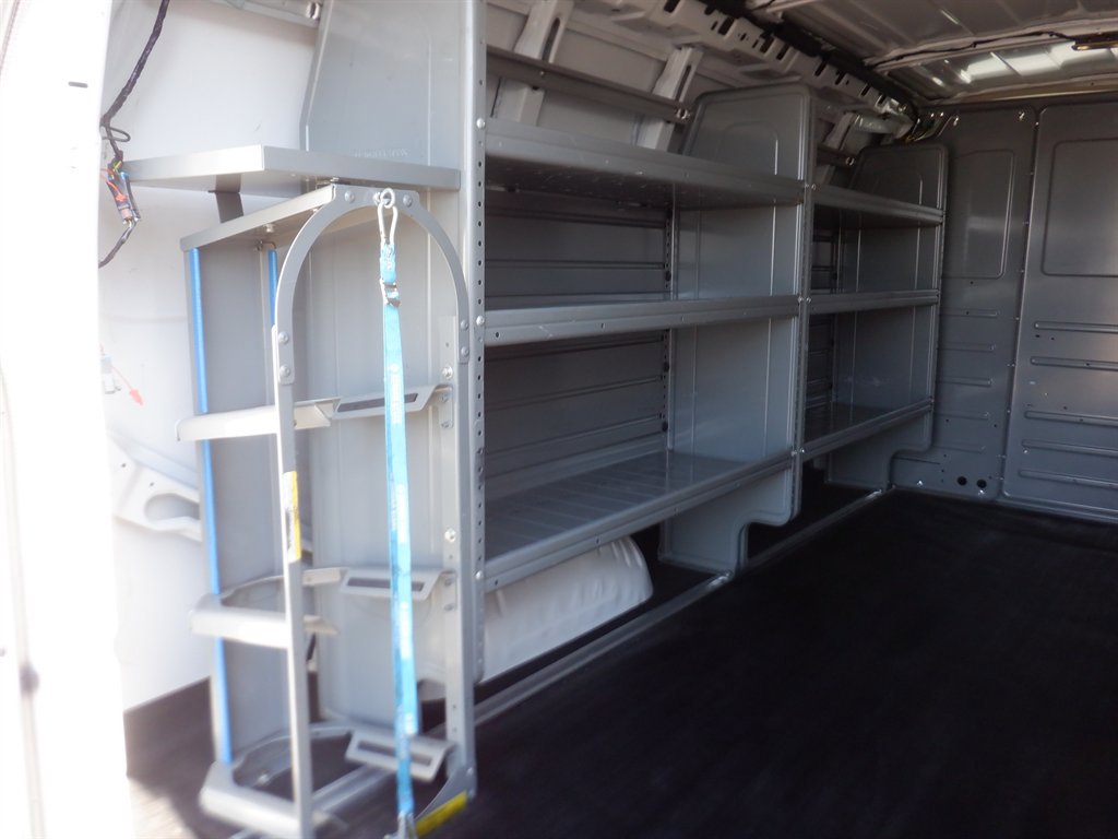 Used 2023 GMC Savana 2500 w/ Driver Convenience Package image 7