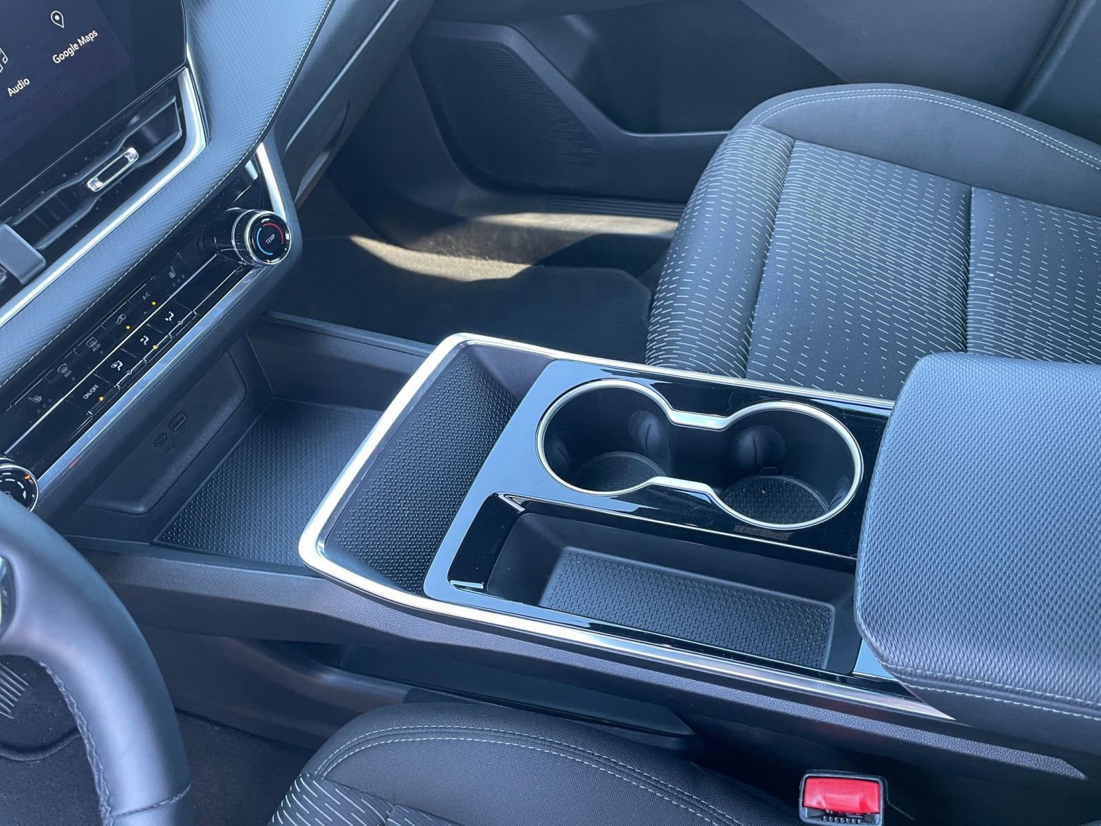 Used 2025 Chevrolet Equinox LT image 40