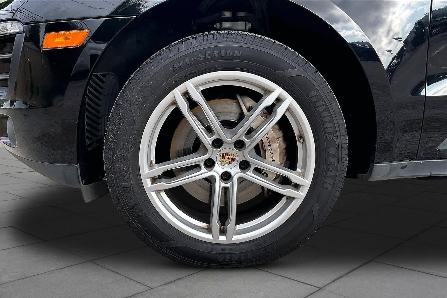 Used 2015 Porsche Macan S AWD/4WD image 9