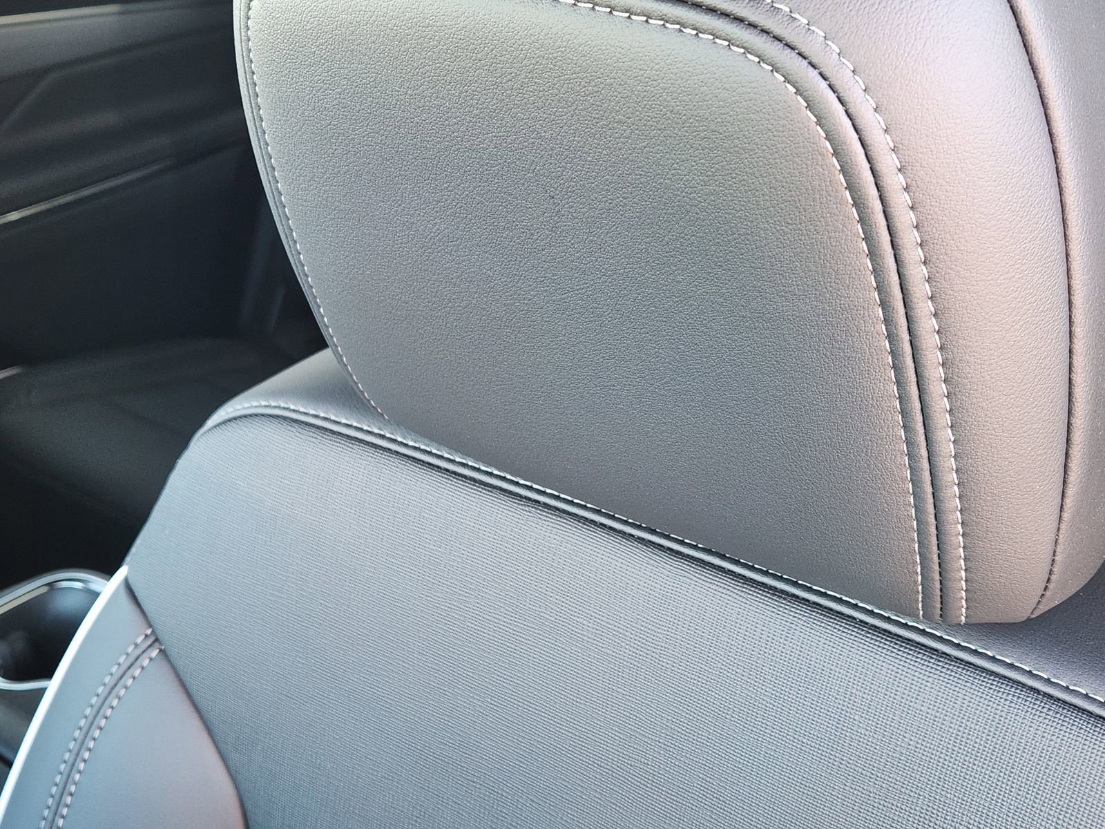 New 2026 Buick Enclave Preferred w/ Power Package image 16