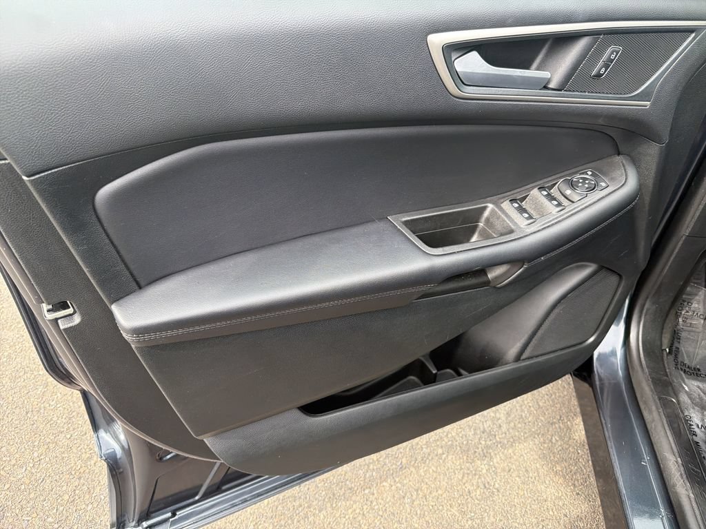 Used 2024 Ford Edge SEL w/ Convenience Package AWD/4WD image 10