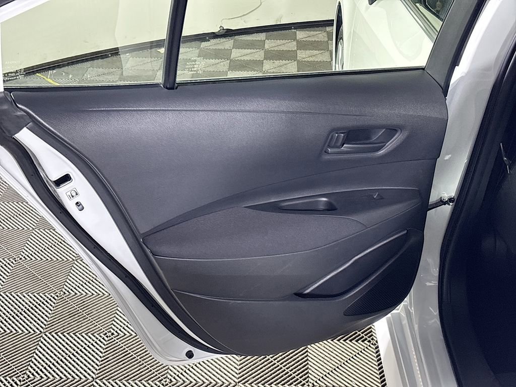 Used 2024 Toyota Corolla LE image 18