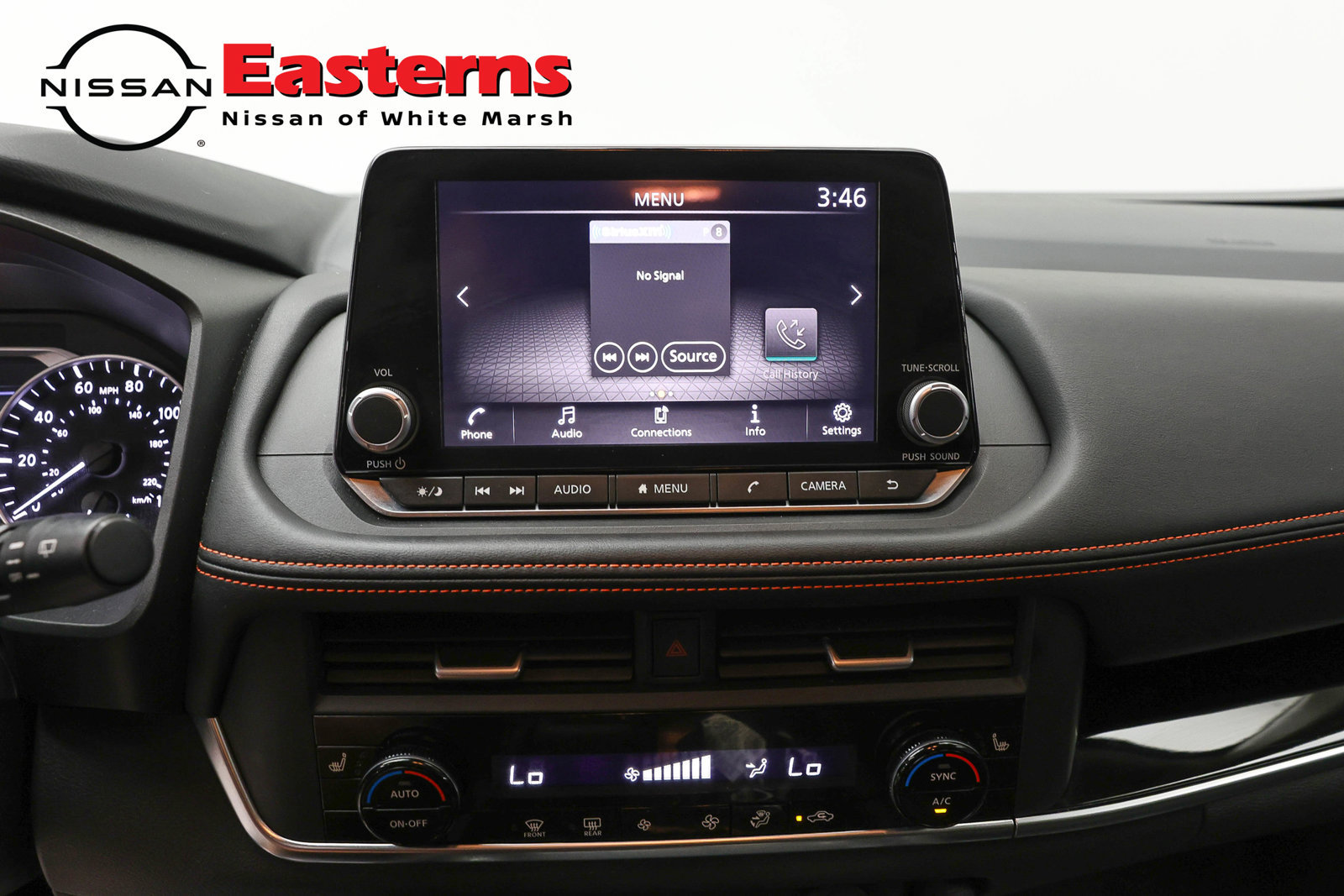 Used 2025 Nissan Rogue SV AWD/4WD image 12