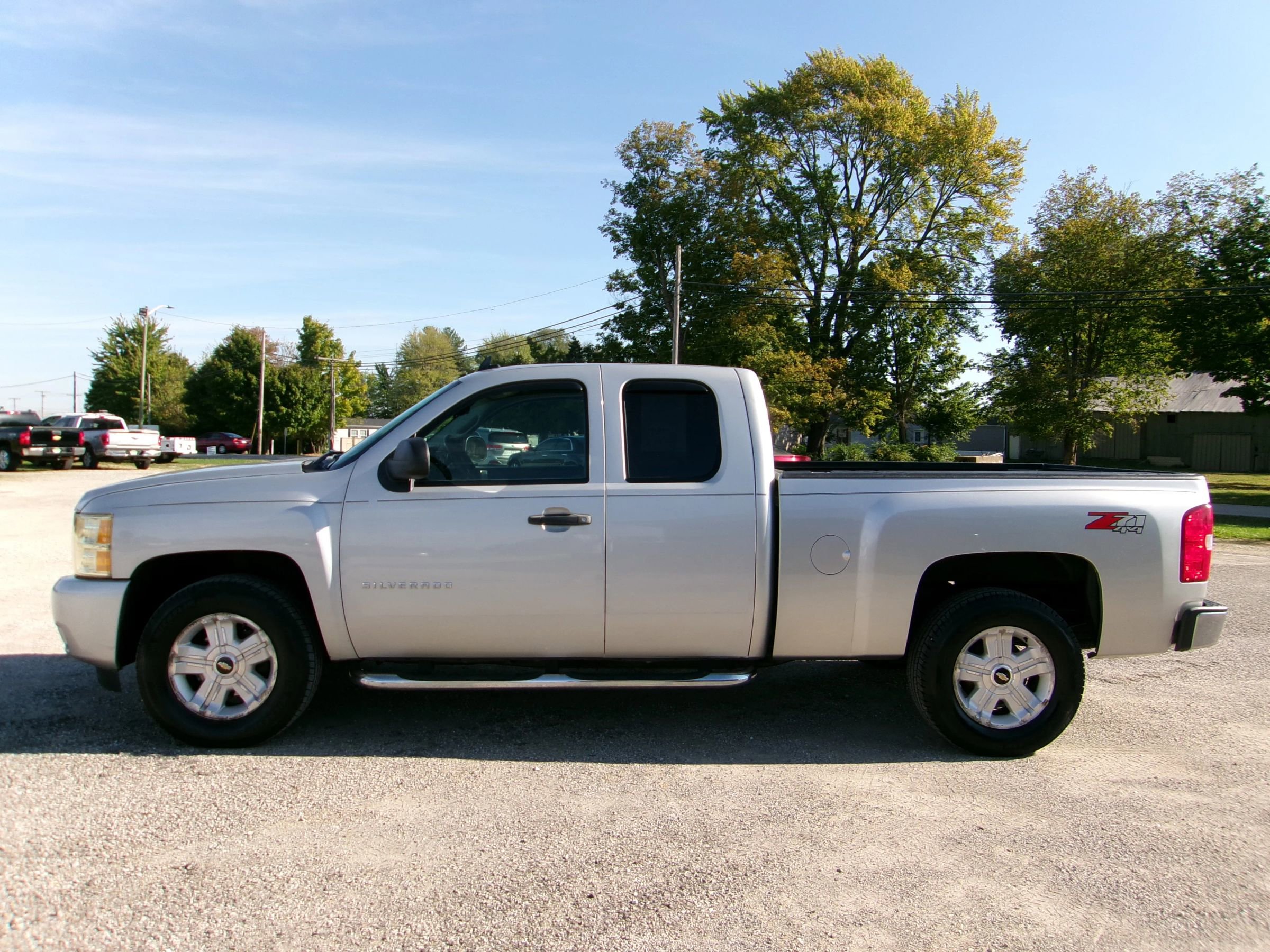 Used 2011 Chevrolet Silverado 1500 LT w/ All-Star Edition image 2