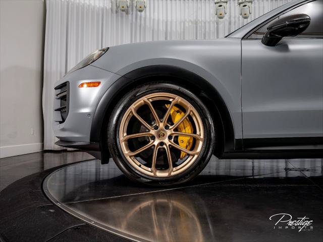 Used 2024 Porsche Cayenne Turbo GT AWD/4WD image 11