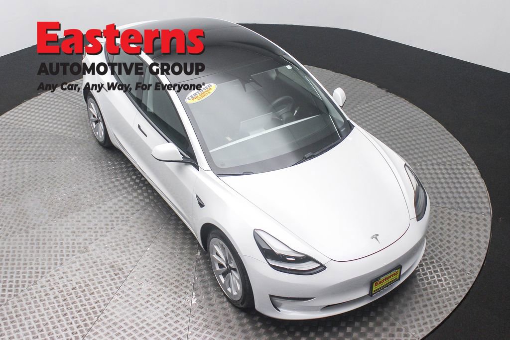 Used 2021 Tesla Model 3 Standard Range Plus RWD image 3