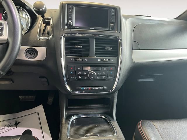 Used 2019 Dodge Grand Caravan GT image 9
