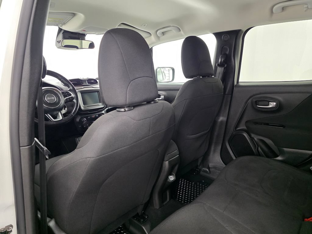 Used 2020 Jeep Renegade Latitude w/ Cold Weather Group AWD/4WD image 19