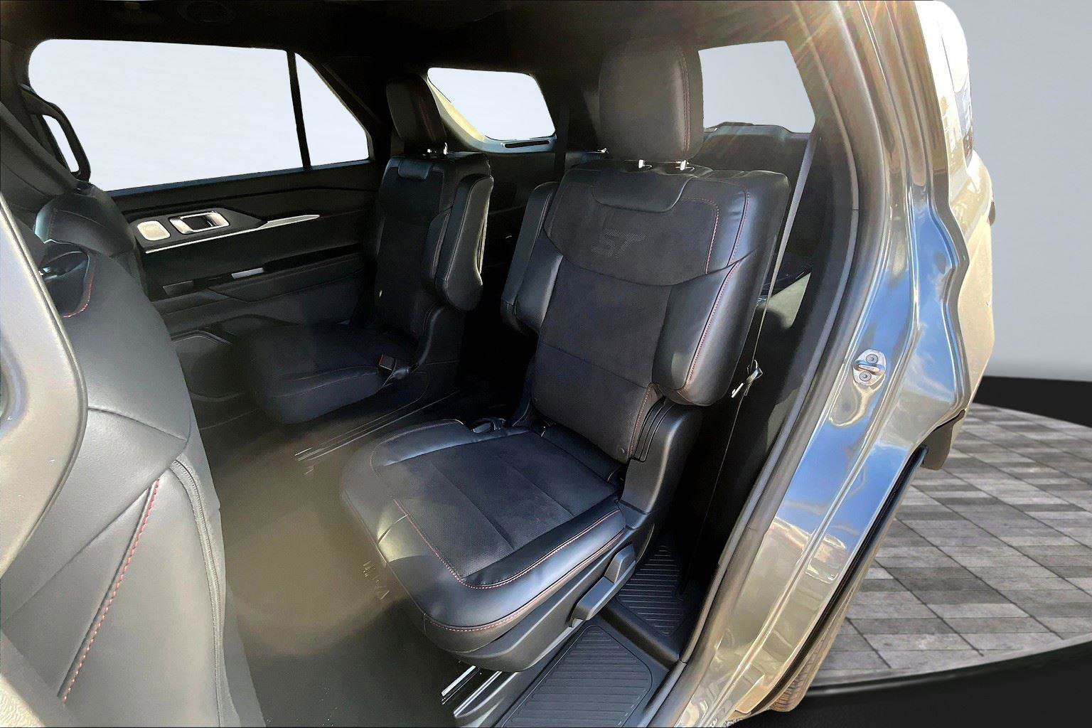 New 2026 Ford Explorer ST image 17