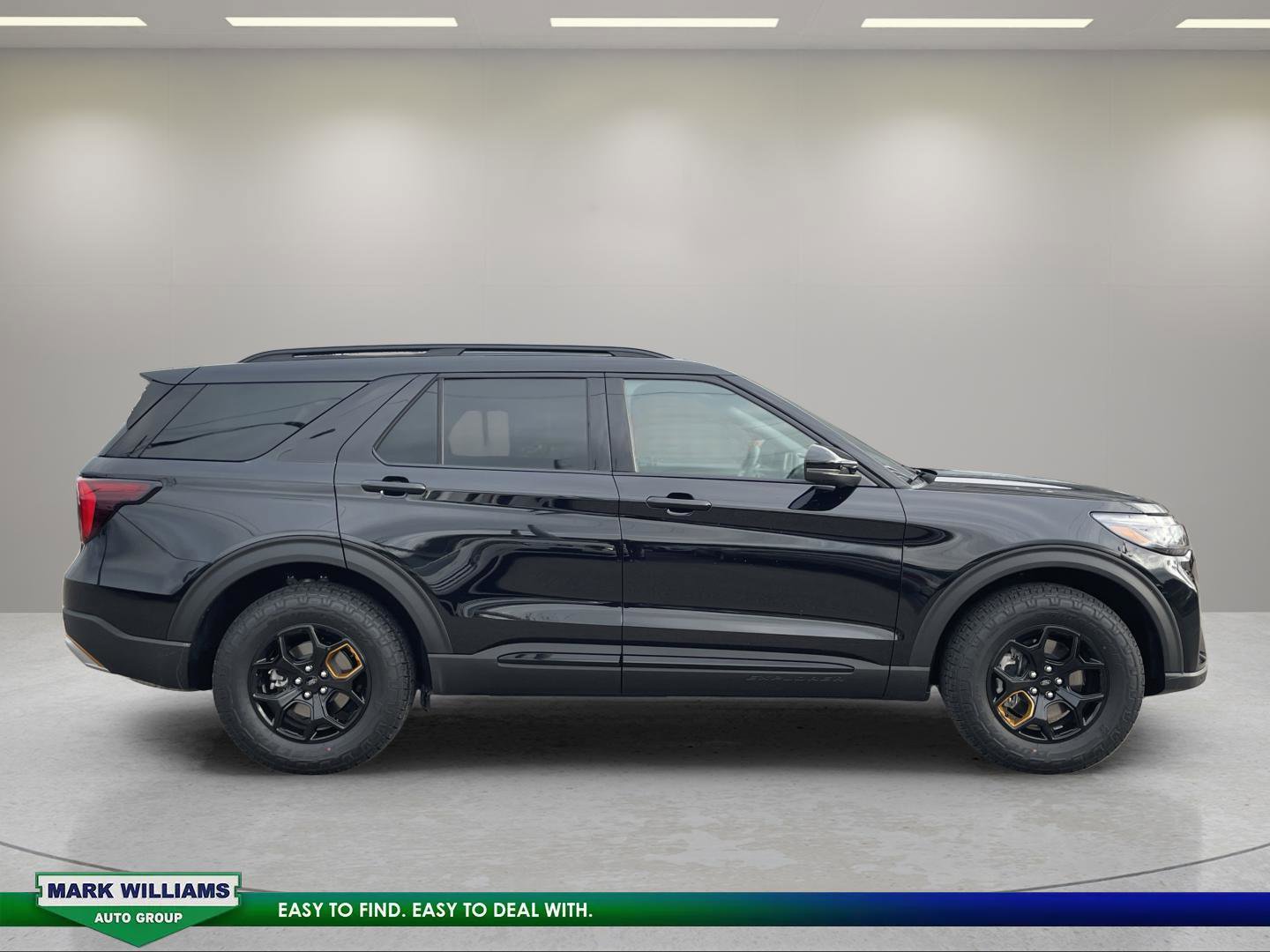 Used 2026 Ford Explorer Tremor w/ Tremor Convenience Package AWD/4WD image 2
