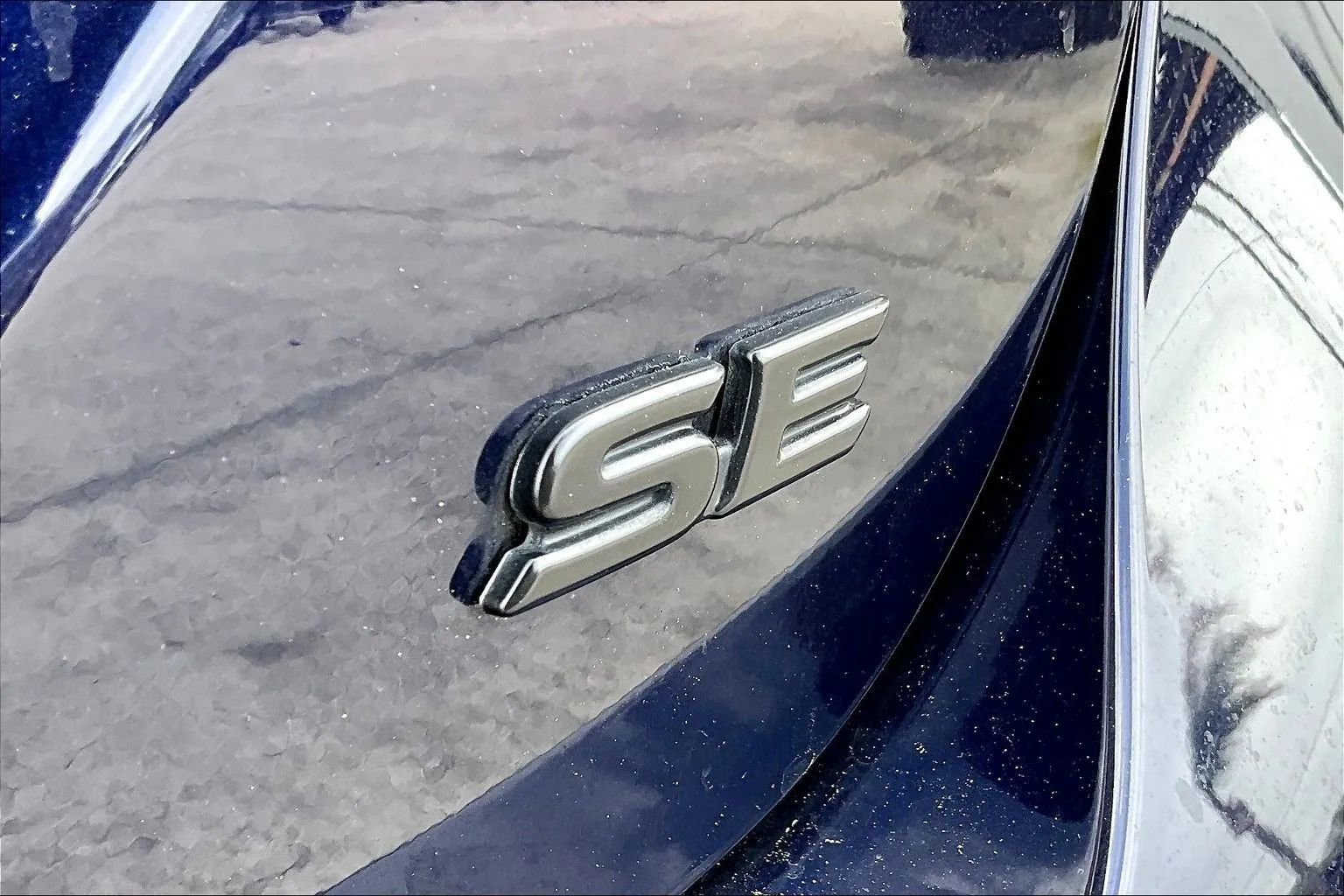 Used 2022 Toyota Camry SE w/ Cold Weather Package FWD image 21