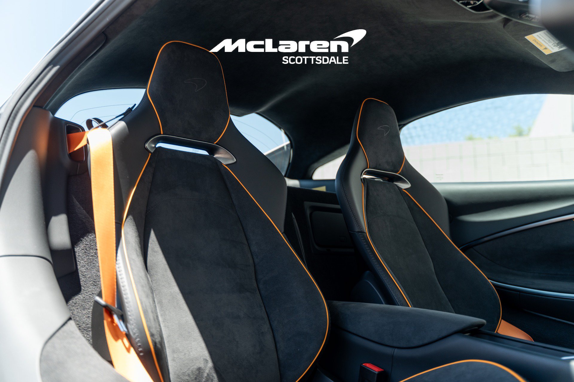 Used 2026 McLaren Artura RWD image 13