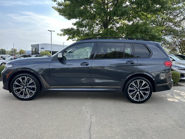 Used 2022 BMW X7 M50i AWD/4WD image 2