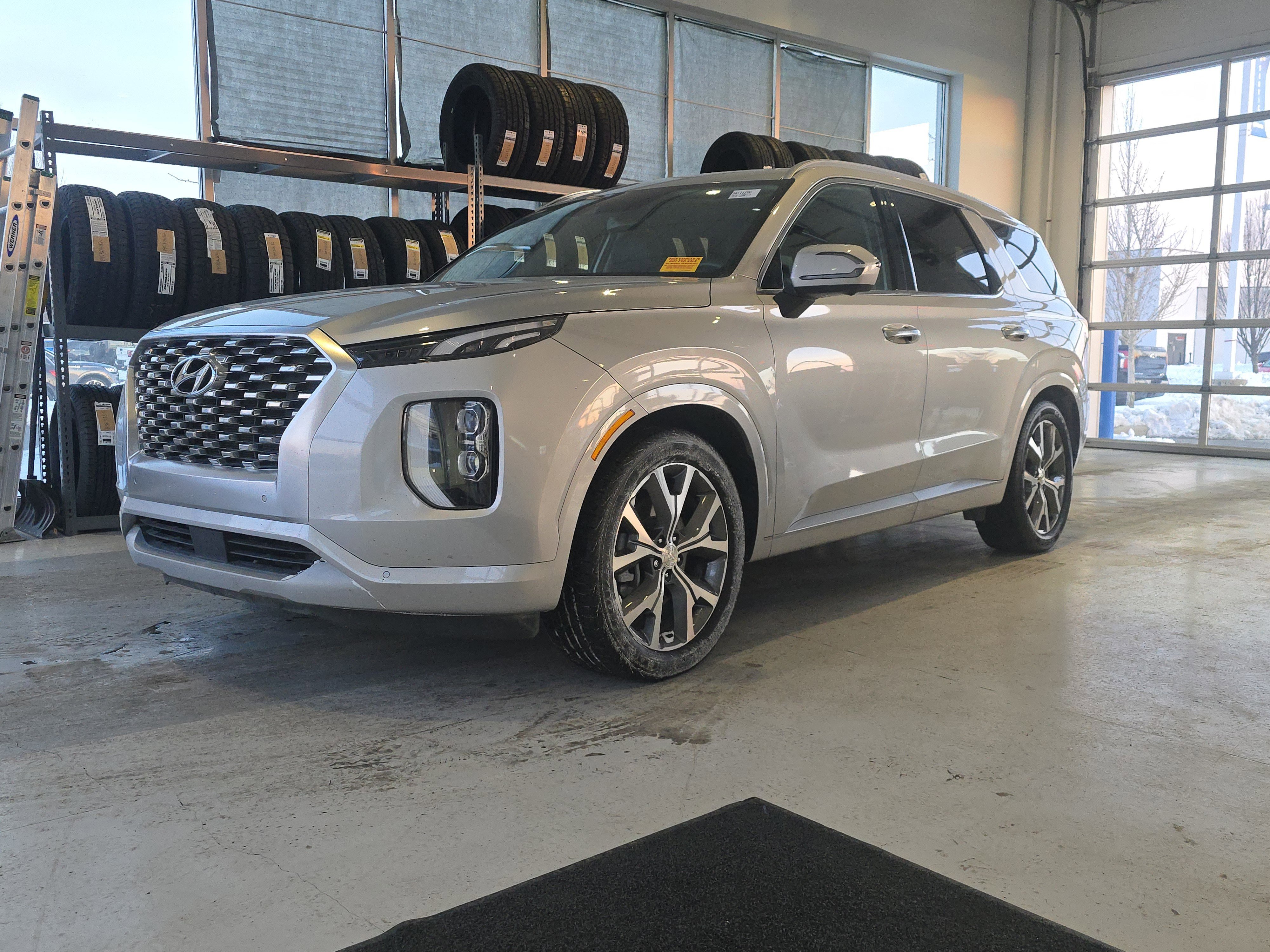 Used 2022 Hyundai Palisade Limited image 4