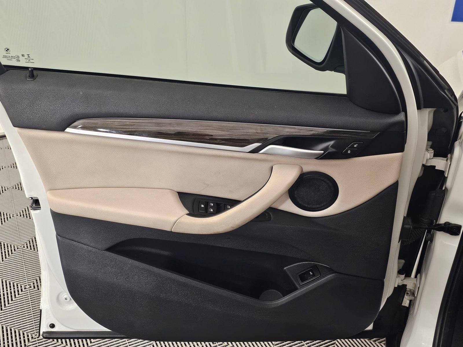 Used 2021 BMW X1 xDrive28i w/ Convenience Package image 12