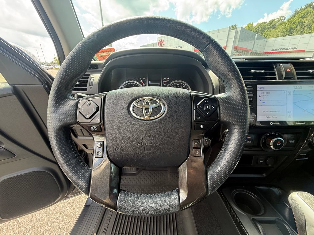 Used 2023 Toyota 4Runner TRD Off-Road Premium w/ Moonroof Package AWD/4WD image 8