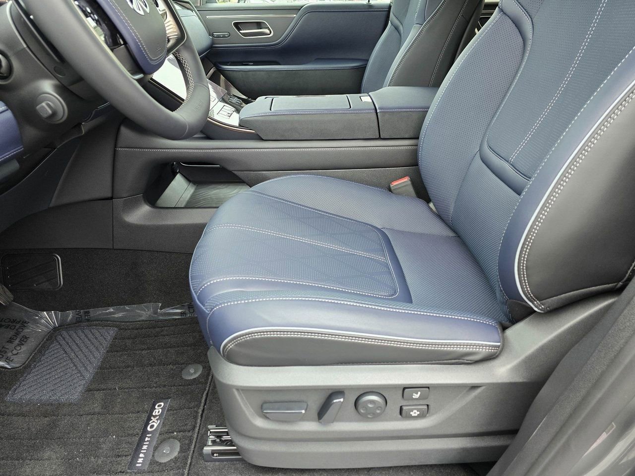 New 2026 INFINITI QX80 4WD image 15