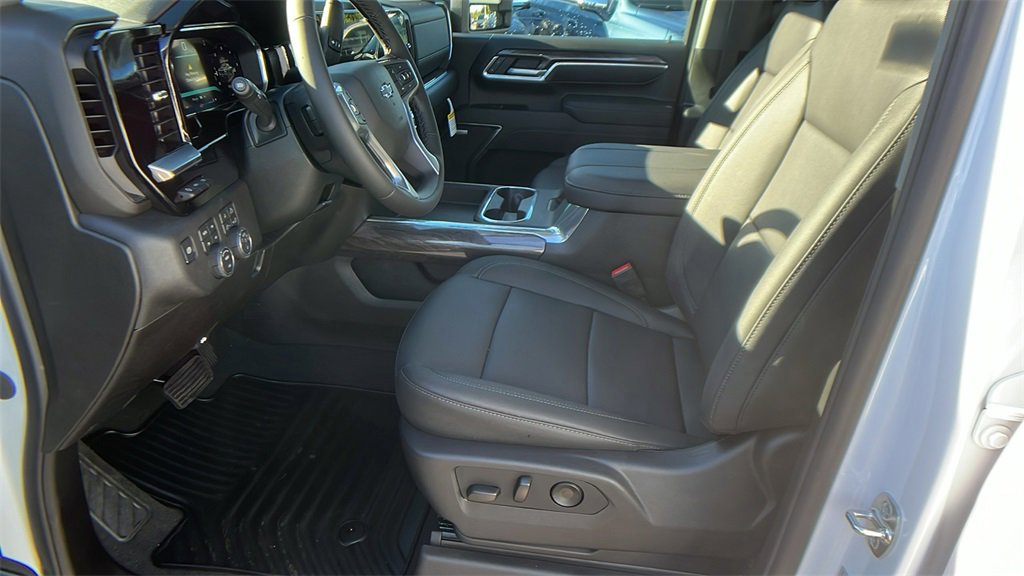 New 2026 Chevrolet Silverado 2500 LTZ image 13