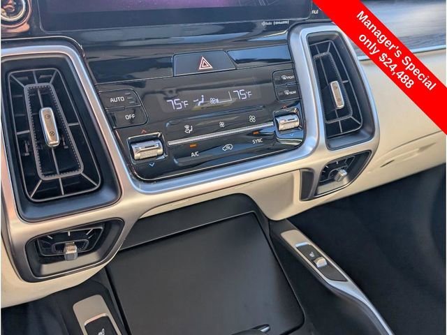 Used 2023 Kia Sorento EX w/ Panoramic Sunroof Package image 21