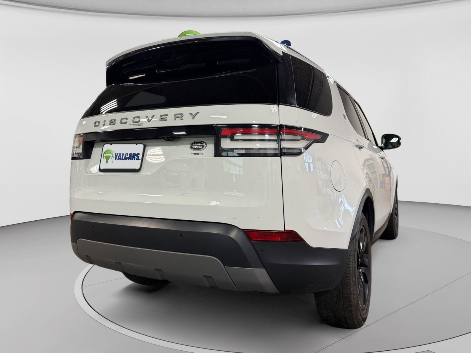 Used 2018 Land Rover Discovery SE AWD/4WD image 10