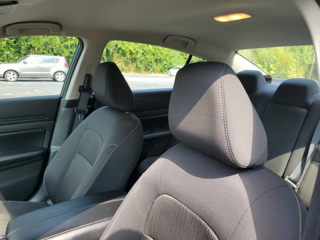 Used 2025 Nissan Altima 2.5 SV AWD/4WD image 18