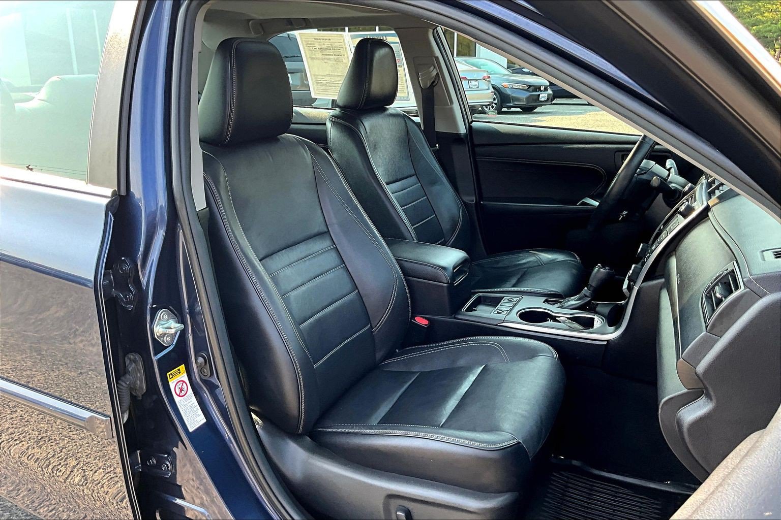 Used 2015 Toyota Camry XLE w/ Moonroof Package FWD image 7