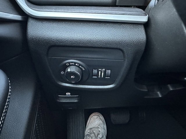 New 2025 Jeep Grand Cherokee L Limited image 26