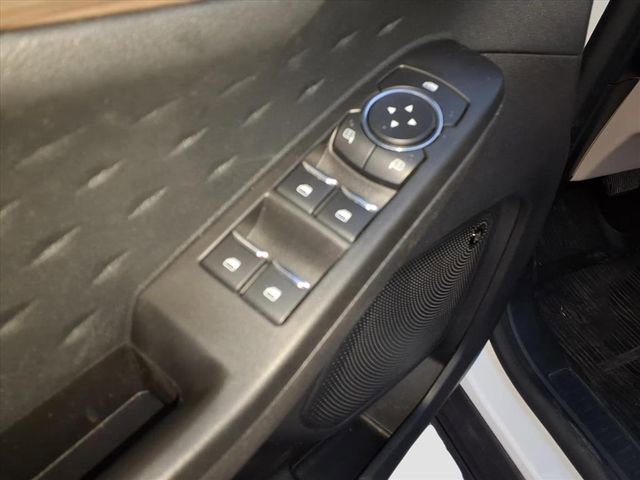 Used 2020 Ford Escape Titanium image 24