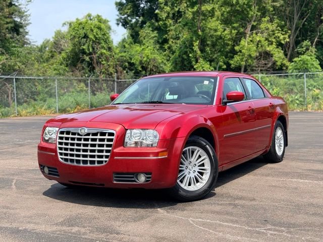 Used 2008 Chrysler 300 Touring w/ Comfort/Convenience Group RWD image 2