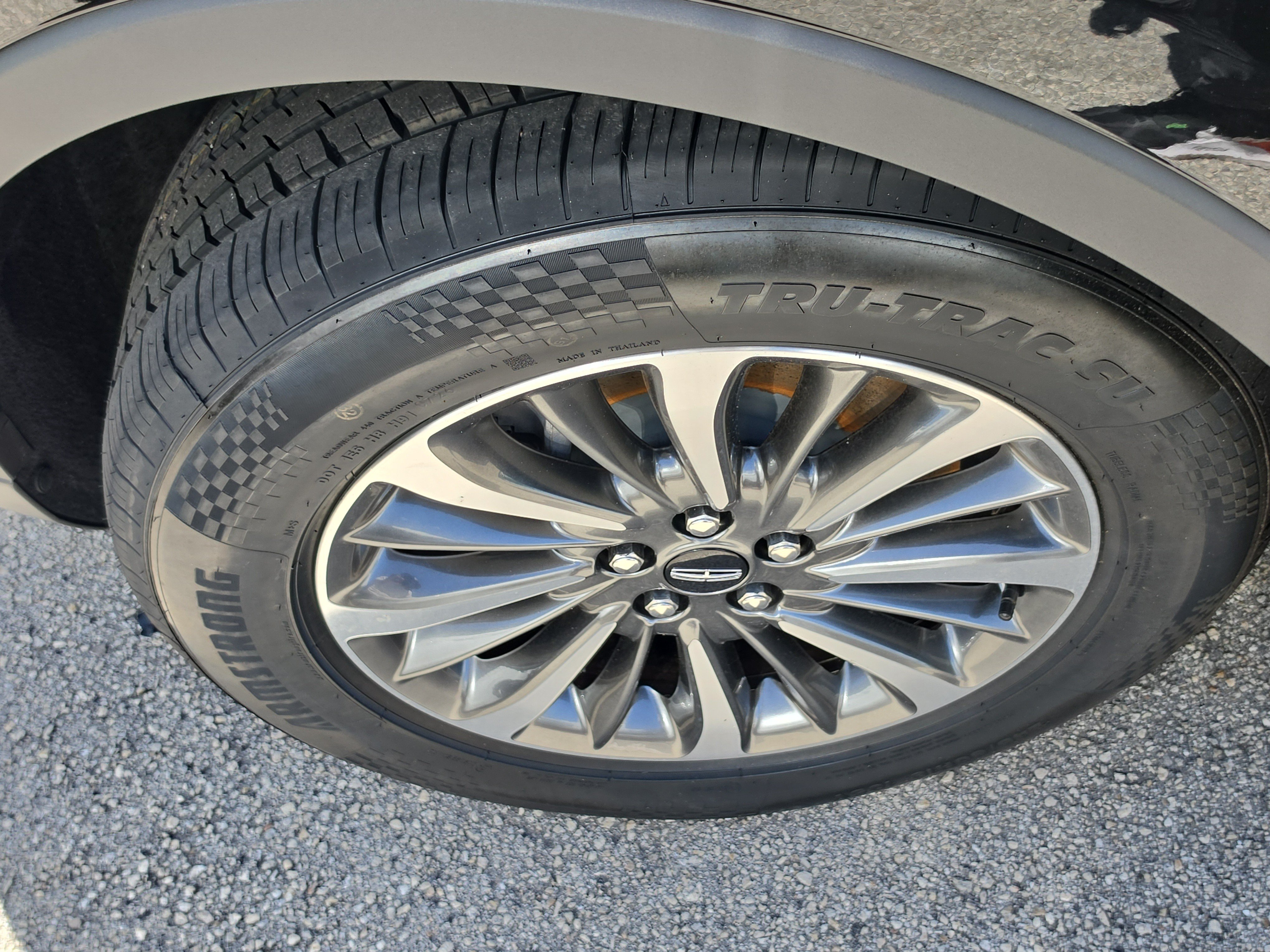 Certified 2023 Lincoln Nautilus AWD image 6