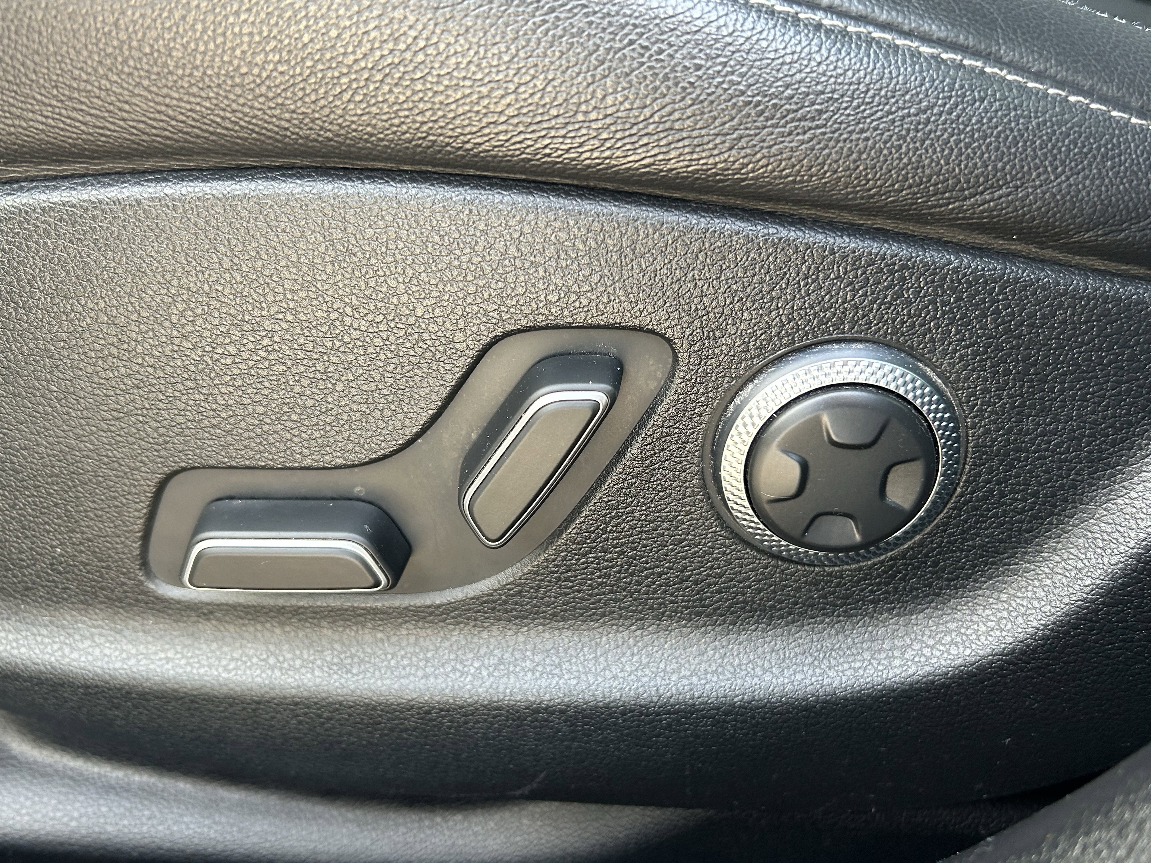 Used 2022 Genesis G80 2.5T image 20