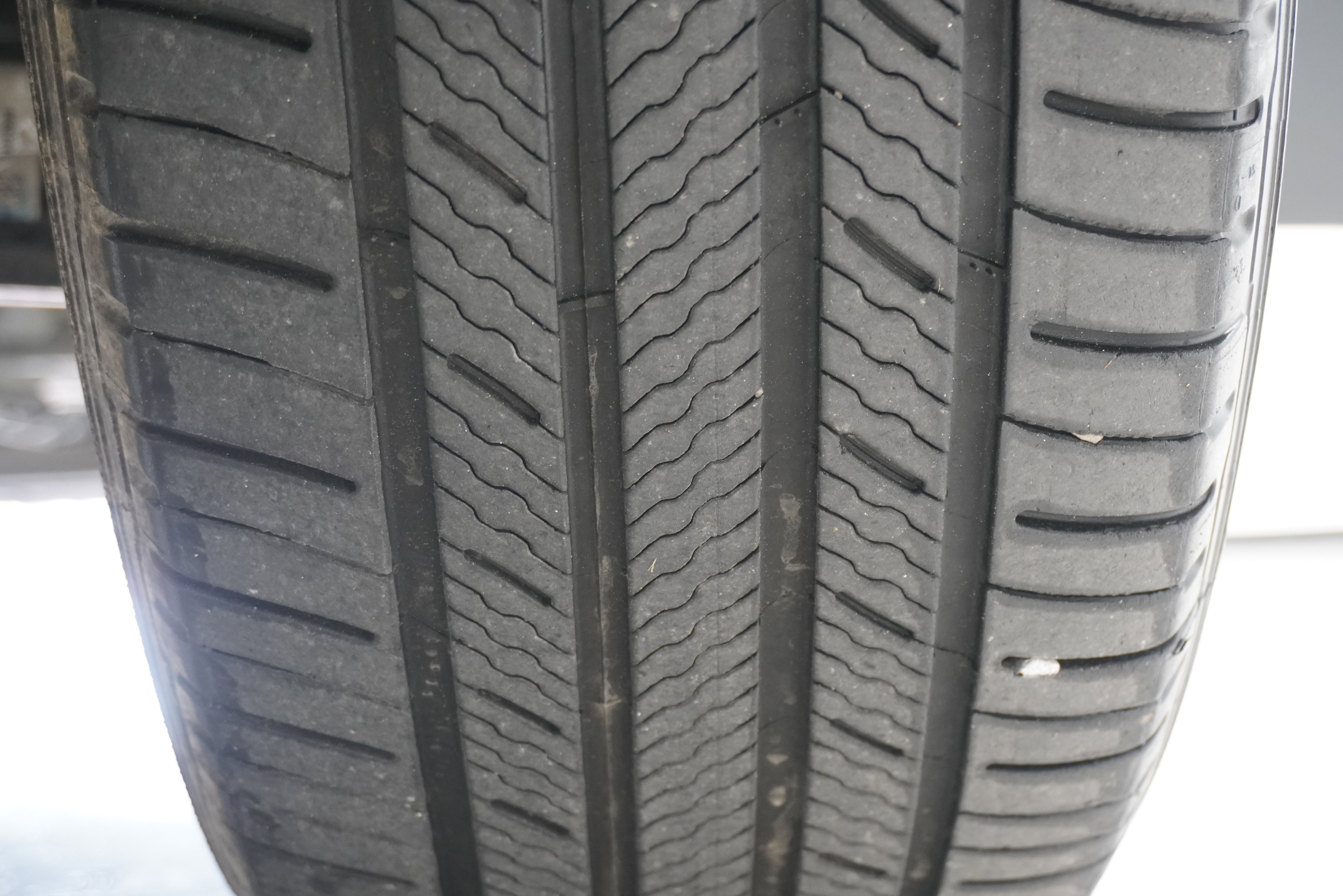 Used 2019 GMC Acadia SLT w/ Black Edition FWD image 32