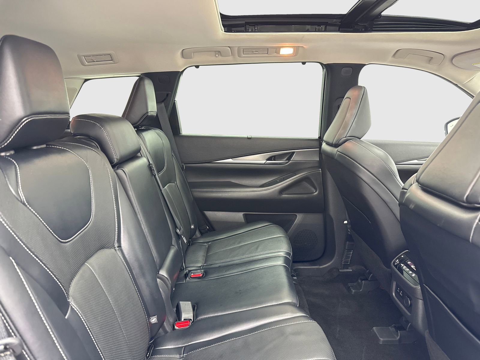 Used 2023 INFINITI QX60 Luxe w/ Cargo Package AWD/4WD image 46